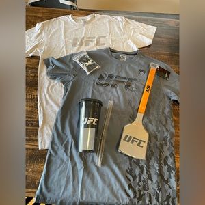 UFC set: 1 hoodie, 2 tshirts, 1 utensil, 1 tumbler, 1 mini glove key chain.